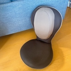 背筋がグーン　座椅子の画像