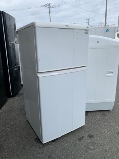 配送可能　Haier +98㍑ 2ドア直冷式冷蔵庫+ホワイト JR-N100C(W)