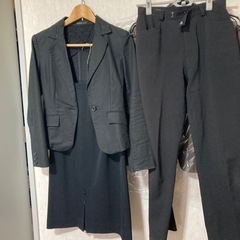 スーツ