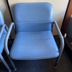 1人掛け用イスを2つセットでの画像