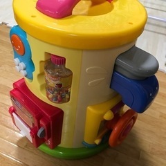 コンビ Combi 知育探検 わくわくいたずらタワー