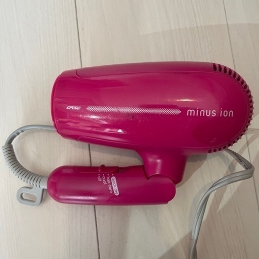 ヘアドライヤー