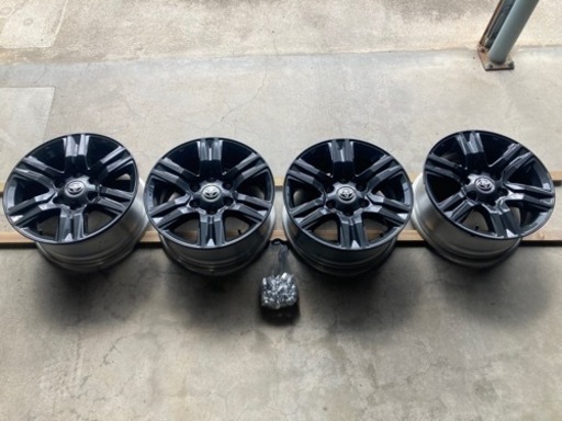 新車外しホイール＋純正ナット付き《後期ハイラックスピックアップ》