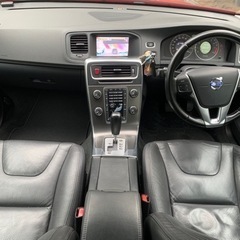新車時より記録簿有！23年式ボルボV60 車検ロングの画像