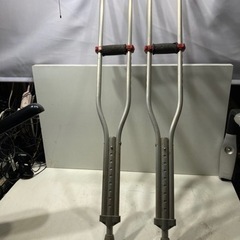 引渡済　難　あり　アルミ製松葉杖