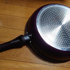 2回使用　IH対応　大きなフライパン　あげますの画像