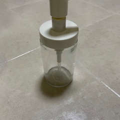 IKEA ハンドソープ　容器