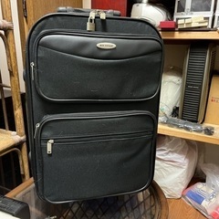 キャリーケースの画像