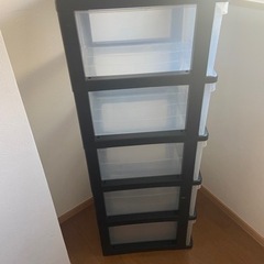 5段衣類ケースの画像