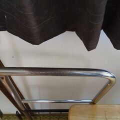 落下防止用のベッドの柵の画像