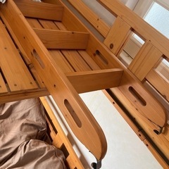 【商談中】木目の美しい、通気性バツグンすのこ2段ベッドの画像