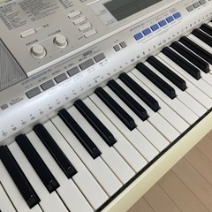 電子ピアノ　光ります⭐︎の画像