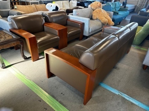 定価70万　内田洋行　応接３点セット　革(レザー)張り