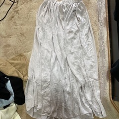 GRLスカート 試着のみ。