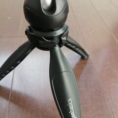 Mini Tripod Stand. Damaged 