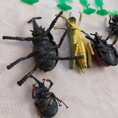 昆虫フィギアの画像