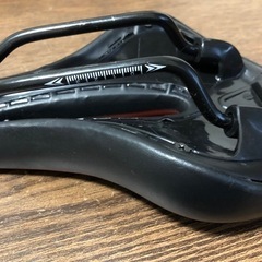 ロードバイク　サドルの画像