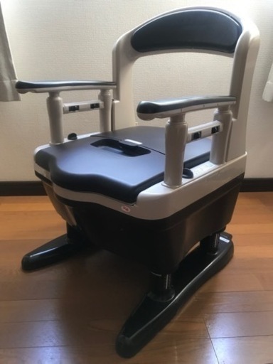 新品 アロン化成 安寿 ポータブルトイレ ジャスピタ 標準便座