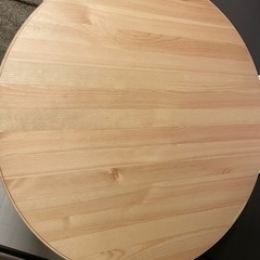 丸テーブル　チェアセット(2つあります) の画像