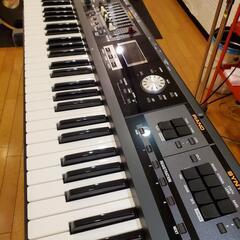 Roland シンセ VR-09 
シンセサイザー ピアノ キー...