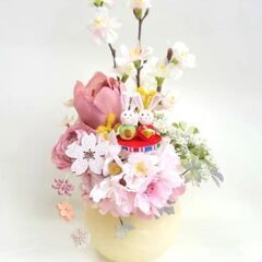 空気をキレイにしてくれるお花でお雛様アレンジ🌸抗菌・抗ウィルス・...