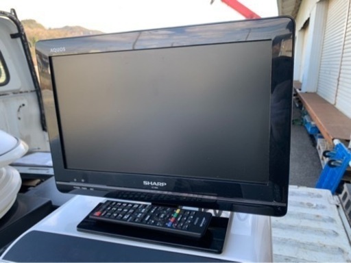 ５km以内配送無料　保証付き　シャープ 16V型 液晶 テレビ AQUOS LC-16K5-B ハイビジョン