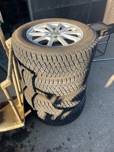 中古スタッドレスタイヤ225/65R17