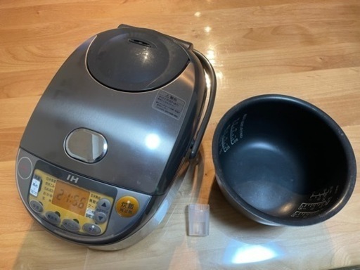 象印　5.5合　炊飯器