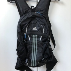 adidas リュックサック　中古の画像