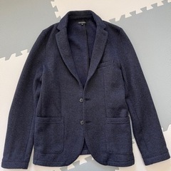 a.v.v.のジャケット（ネイビー）です