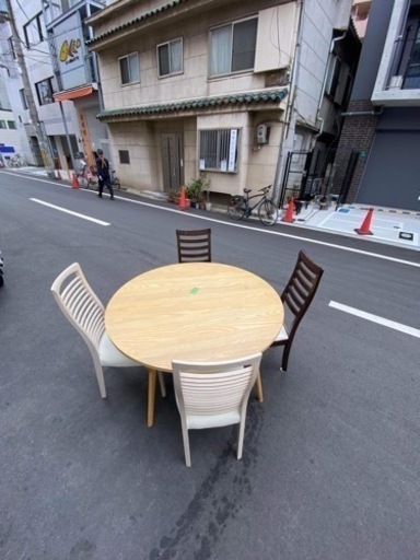 ?ダイニングテーブル㊗️4人セット?配達出来ます