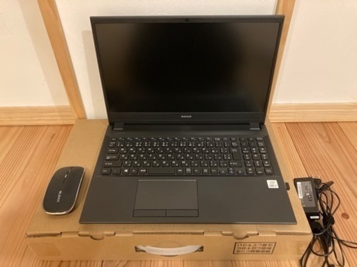 マウスコンピュータ　15.6型　f5-i7-ma-ab