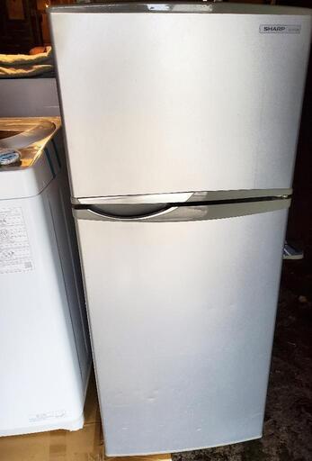 冷蔵庫②　一人暮らし用シャープ　シルバー