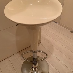 カウンターチェアの画像