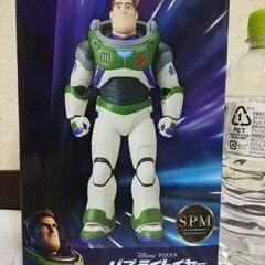 【完了】バズ・ライトイヤー フィギュア。