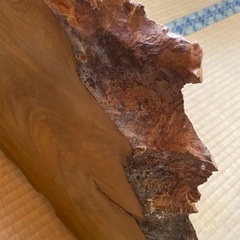 木のテーブル　の画像