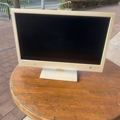 WORLD 22型液晶テレビWU221FGリモコンなしの画像