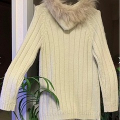 レディースニットアウターフード付きの画像