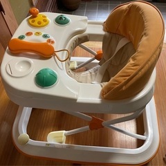 【お譲り先決定しました】コンビ　combi よちよちキーパー　歩行器