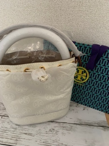 【新品・未使用】TORY BURCH モノグラム パンチング レザー バケット