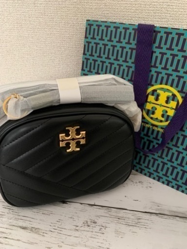 【新品・未使用】Tory Burch キラ シェブロン ショルダー スモールカメラバッグ