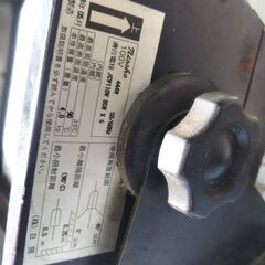業務用照明 100V ライト【富山】店舗照明 飲食店 アパレル 演劇 天井 壁 店用 照明 100V ライト (株)日照 6連照明 中古 現状渡し 未点検 １本の画像