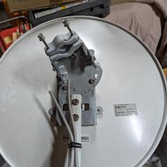 スカパーアンテナチューナーセットの画像