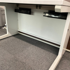 スチール机120cmの画像
