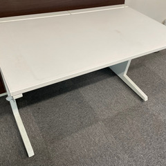 スチール机120cmの画像