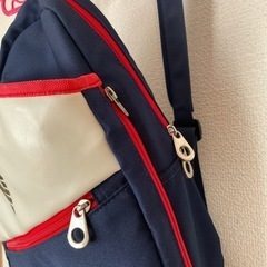キッズ　テニスバッグ　テニスリュック　ポケット付きの画像