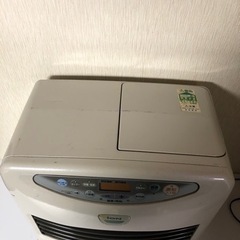 コロナ 石油ファンヒーター 主に9畳用 動作品 03年製の画像