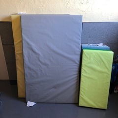 IKEA PLUFSIG ペルフスィッグ 折りたたみ式　ジムマット