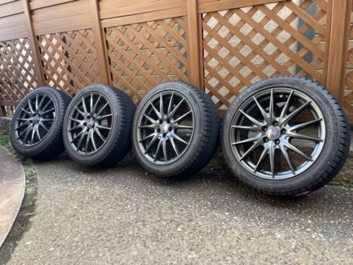 スタッドレスタイヤ　17インチ　4本セット