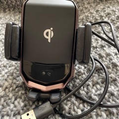  カシムラ ワイヤレス充電器自動開閉ホルダー キャパシタ付 ブラ...